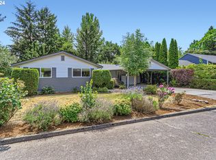 5716 SW Seymour Ct, Portland, OR 97221