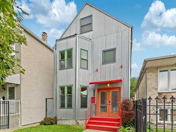 3036 N Gresham Ave, Chicago, IL 60618