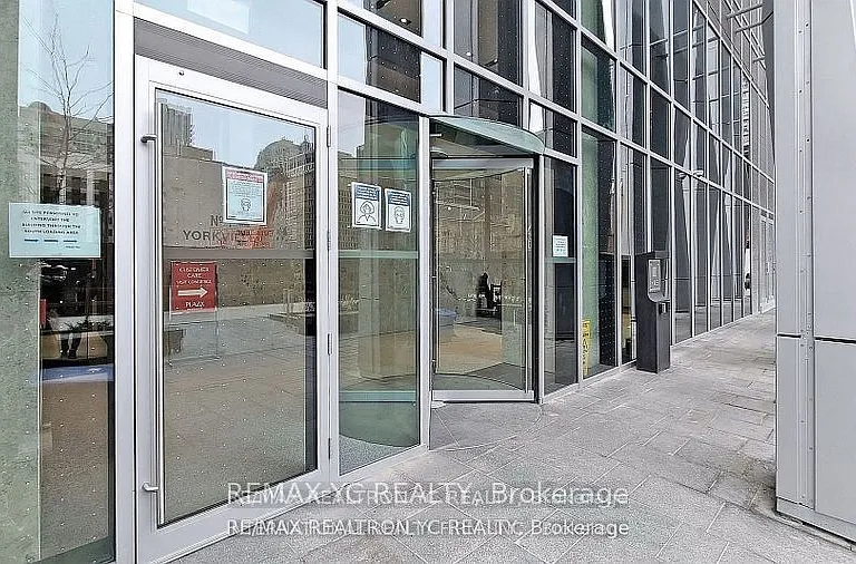 1 Yorkville Ave #710 — Photo 2