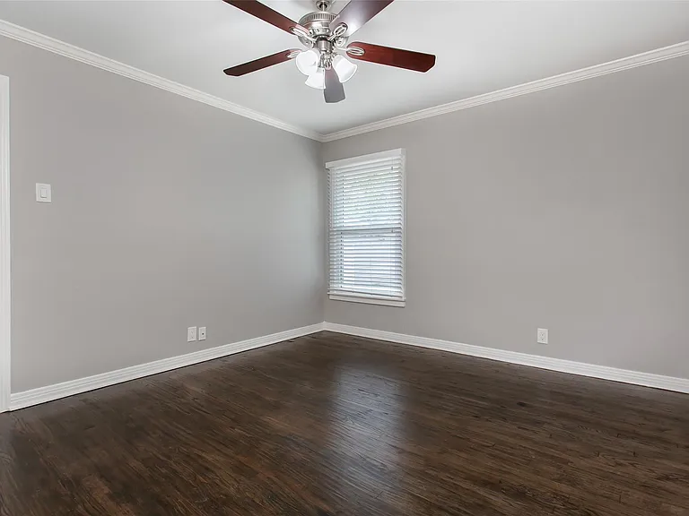 570 Bondstone Dr — Photo 18