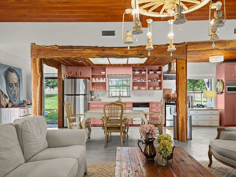10518 Signal Hill Rd — Photo 15
