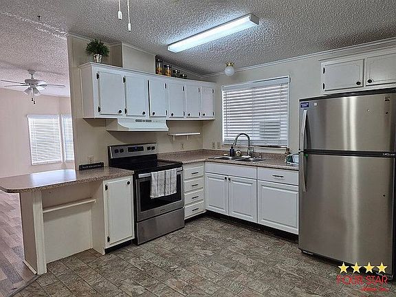 2nd image of 2205 La Rosa Ln