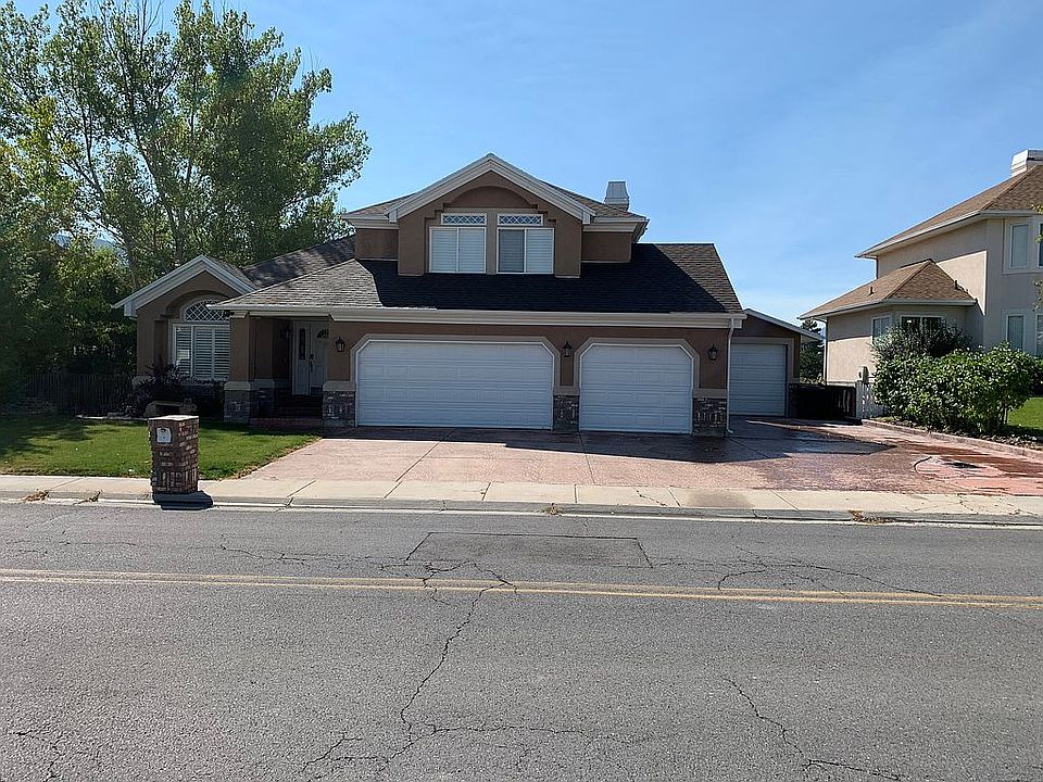 1st image of 82 Lakeview Dr