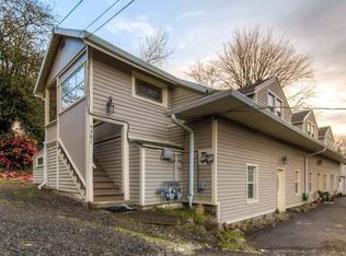 4411 SE Lake Rd #1, Portland, OR 97222