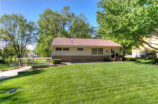 1st image of 8009 Waverly Ave
