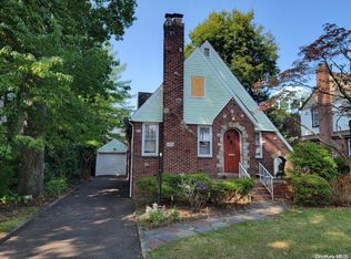 1712 Kenneth Ave, Baldwin, NY 11510