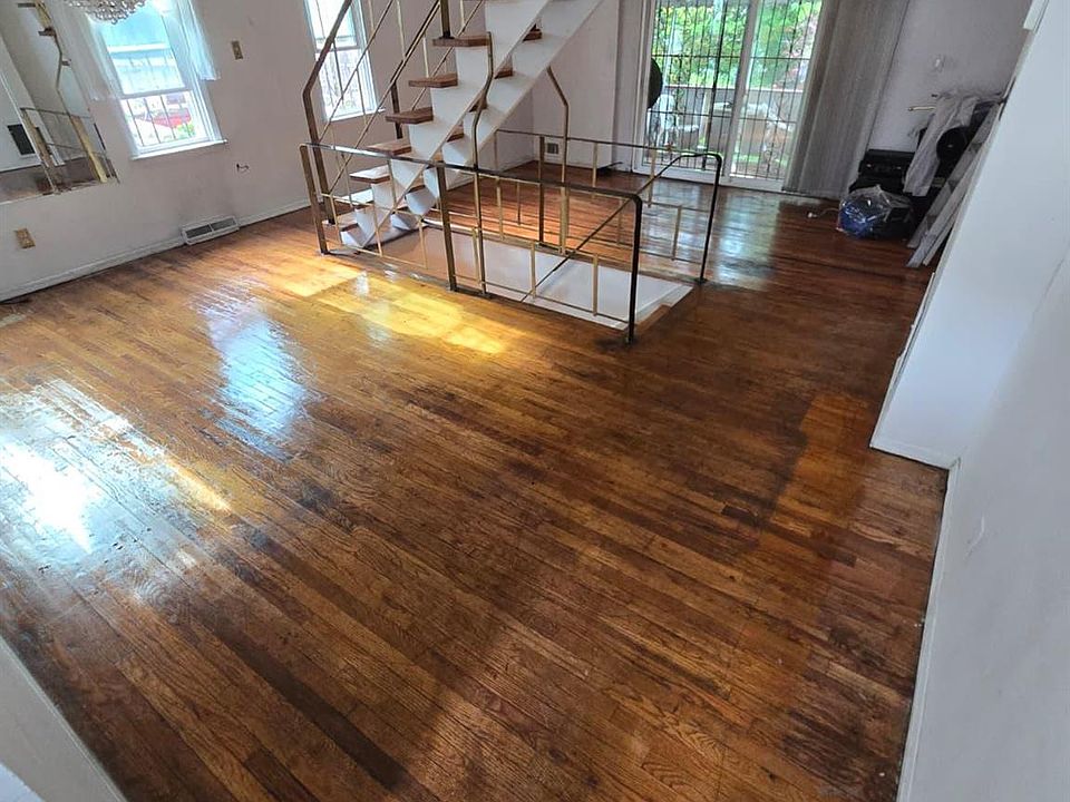 1st image of 1611 Plainview Avenue #0