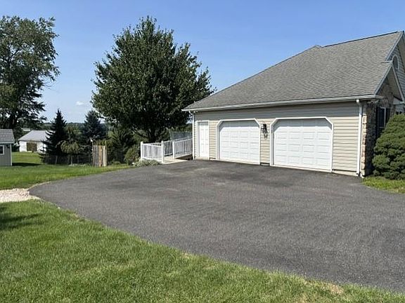 5th image of 9404 Kaspar Ct