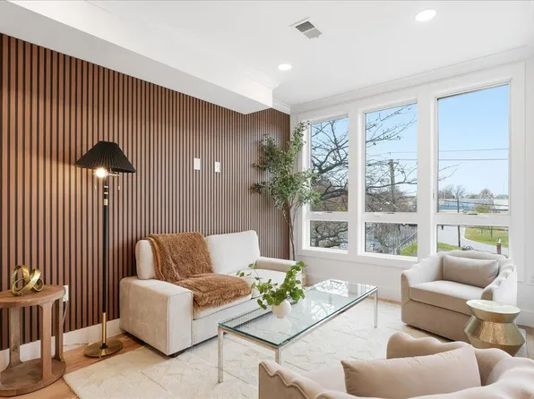 184 Central Avenue image 1 of 37