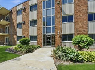 9717 S Keeler Ave APT 109, Oak Lawn, IL 60453