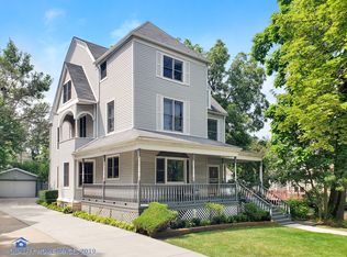 9422 S Longwood Dr, Chicago, IL 60643