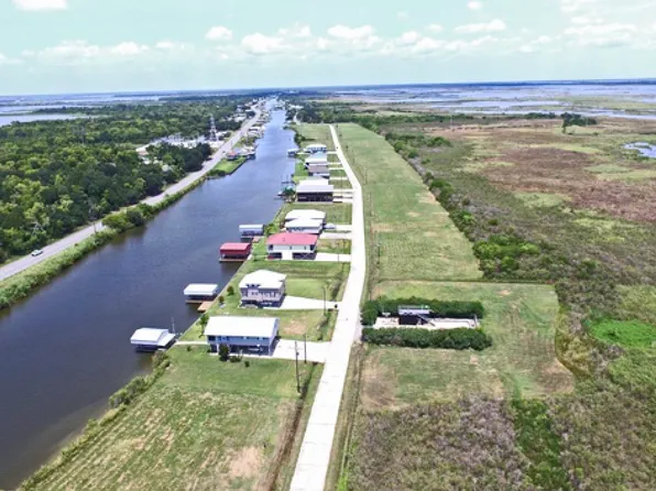 Bayouside Dr, Chauvin, LA 70344