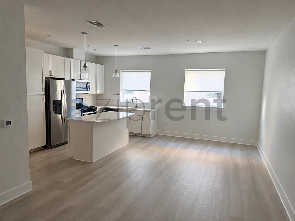 1 bed, 1.5 bath, 1063 sqft, $2,850 — Photo 1