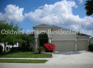 230 Londonderry Dr, Sarasota, FL 34240