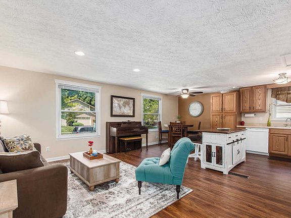 2nd image of 2667 Sawmill Meadows Ave