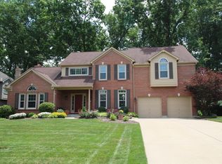 953 Paxton Lake Dr, Loveland, OH 45140