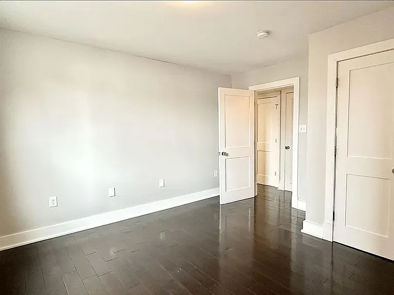 626 Independence Ave SE #205 — Photo 11