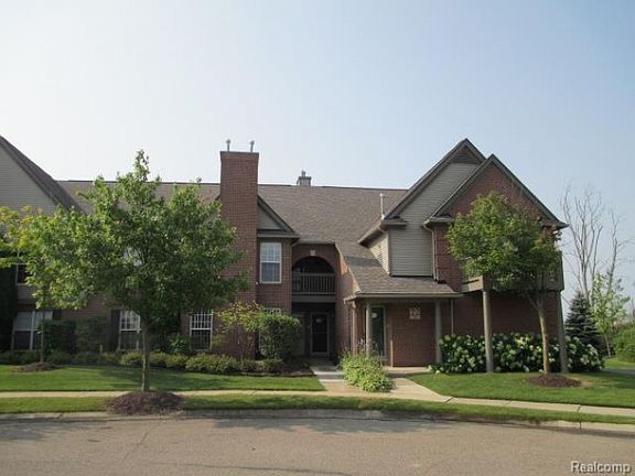 2nd image of 28071 Carlton Way Dr #1