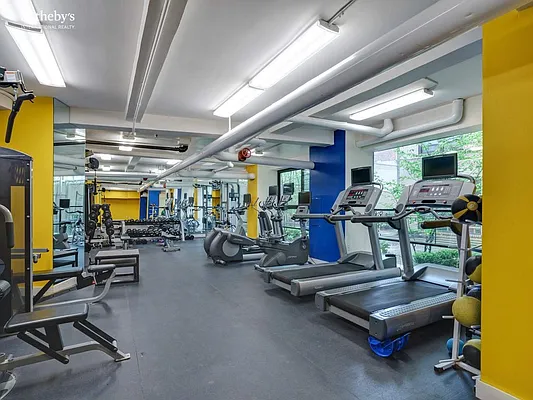 Rented by Sotheby's International Realty | media 16