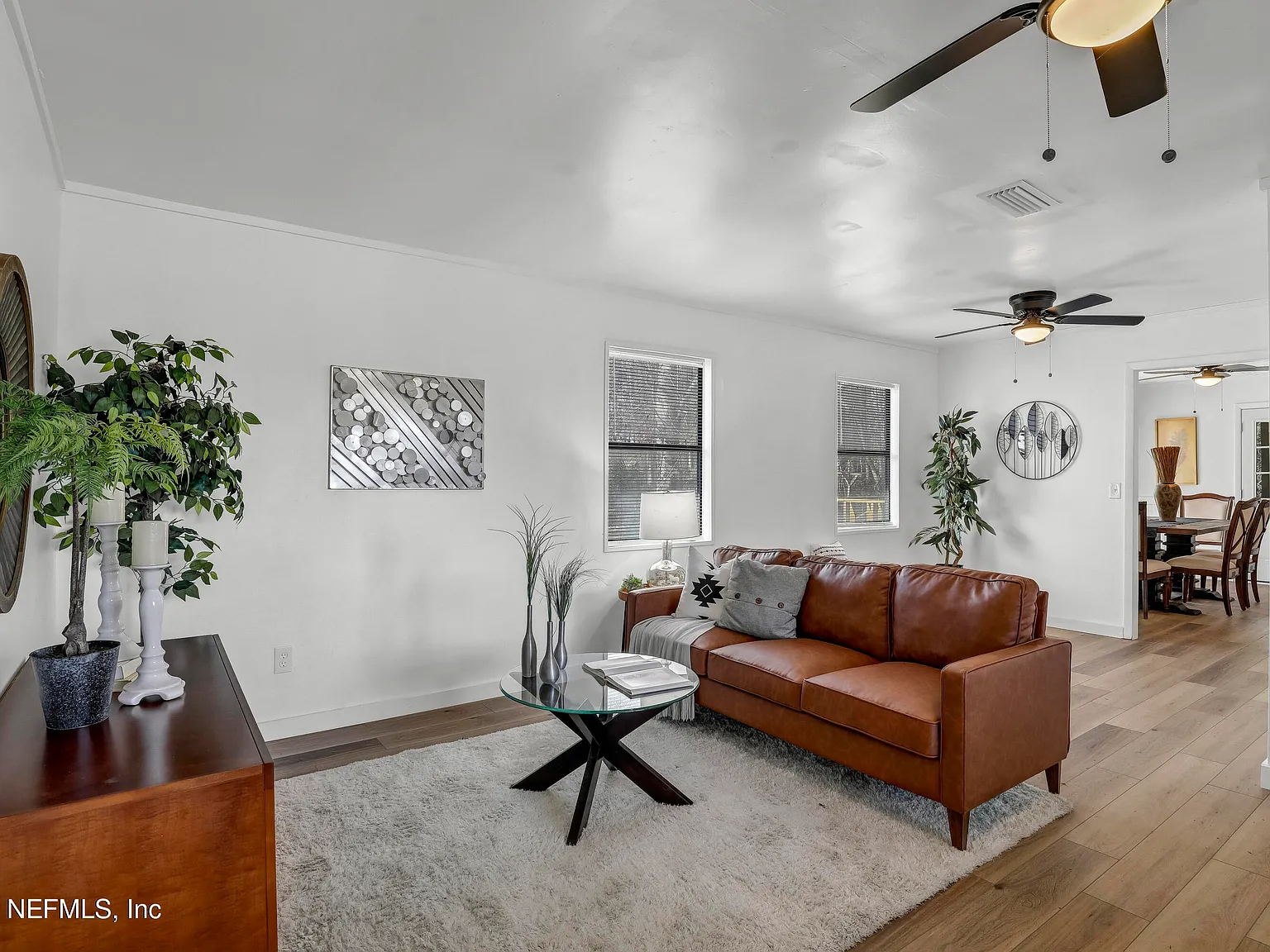 4 bed, 2.0 bath, 1717 sqft, $2,400 — Photo 4
