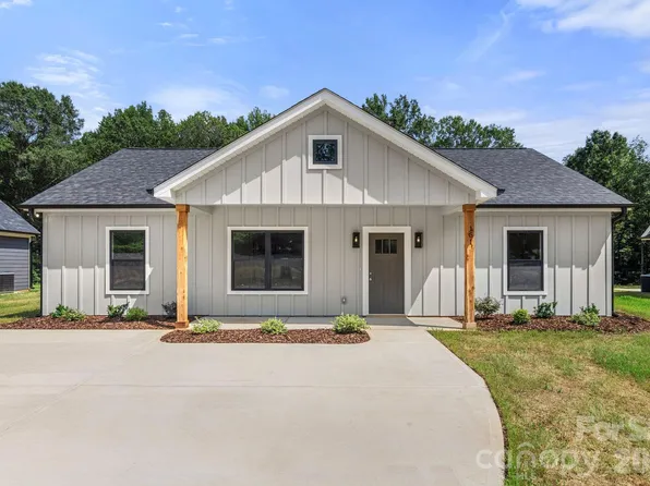 151 McCorkle St, York, SC 29745