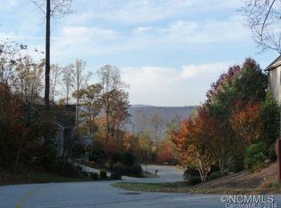 2305 Carriage West Dr #2305, Hendersonville, NC 28791