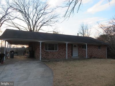 6318 Barrs Ln, Lanham, MD, 20706