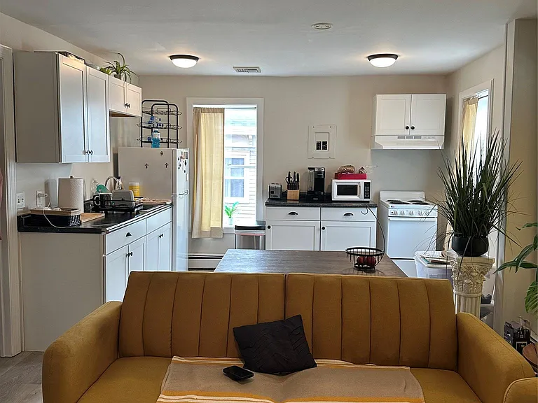 29 N Main St #3E — Photo 7