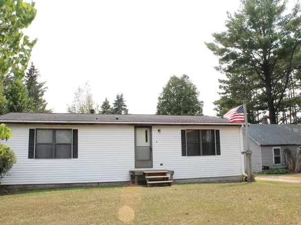 W6725 County Road F, Shiocton, WI 54170