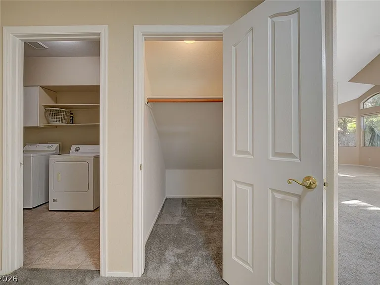 1209 Corona Valley St — Photo 40