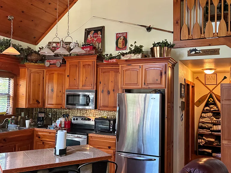 18676 W Woodhaven Dr — Photo 13