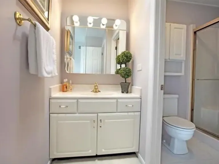 649 Sanders Ct — Photo 14