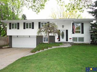 620 Jeffery Dr, Lincoln, NE 68505