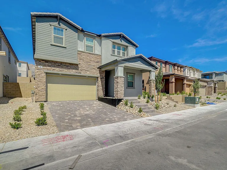 599 Clover Bar Ln — Photo 2