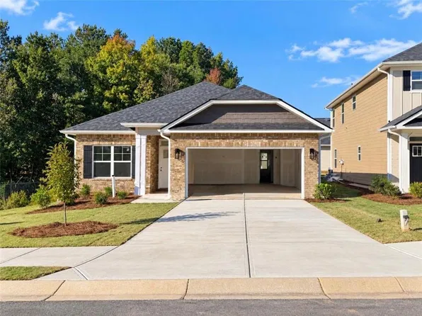 102 Laney Dr, Carrollton, GA 30117