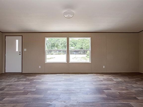 2nd image of 1427 Terry Dr
