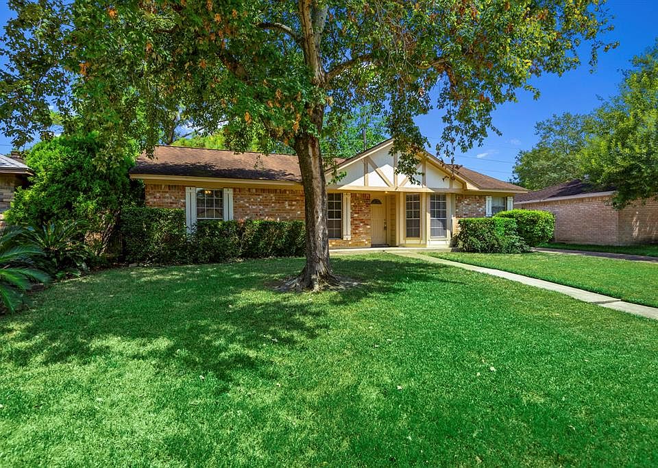 1st image of 11602 Fallwood Dr