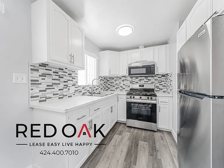 1032-1036 S Normandie Ave #1032-104 — Photo 11
