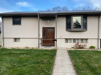 506 S Iowa St, Mitchell, SD, 57301