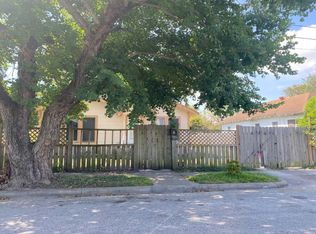 219 W Gulf St, Baytown, TX 77520