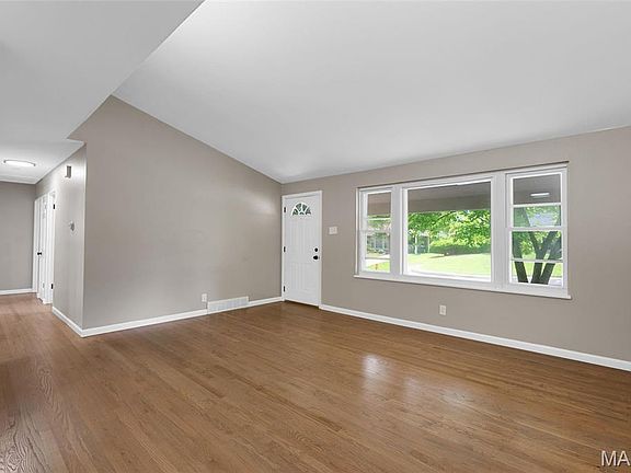 5th image of 7521 Bermuda Ct