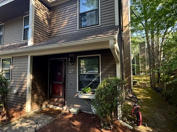 27 Mallard Dr, Fitchburg, MA 01420