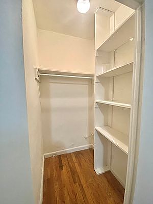 4th image of 19 Stuyvesant St #A1
