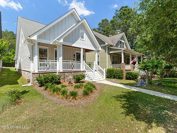 2nd image of 148 Bellegrass Blvd