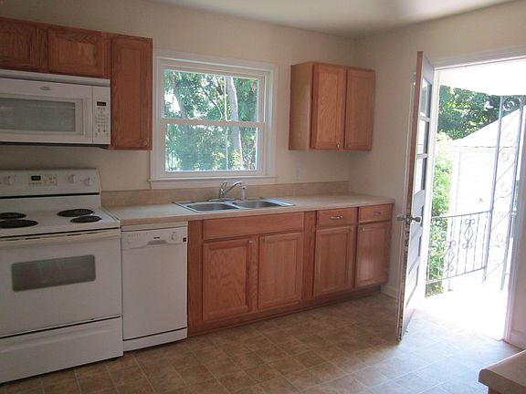 5th image of 1341 Ingraham St NW