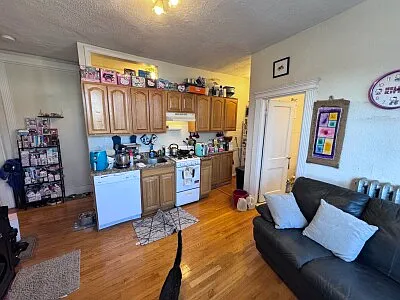 1 bed, 9999 sqft, $2,600 — Photo 2