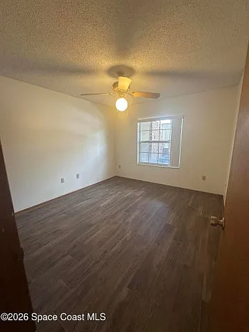 1600 Woodland Dr #1 — Photo 2