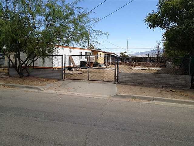 2nd image of 324 Ocotillo Dr