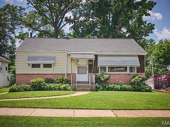 2nd image of 5708 Fyler Ave