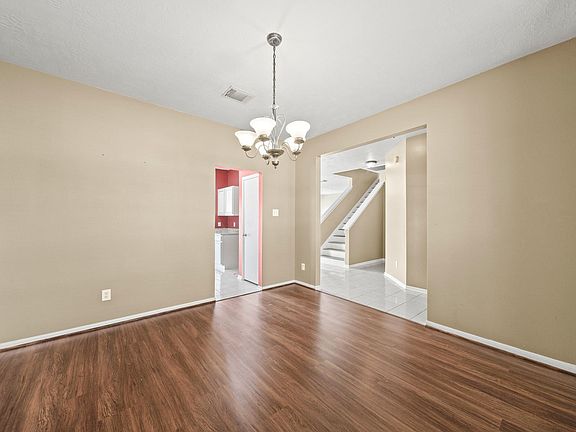 4th image of 3927 Teal Run Place Court
